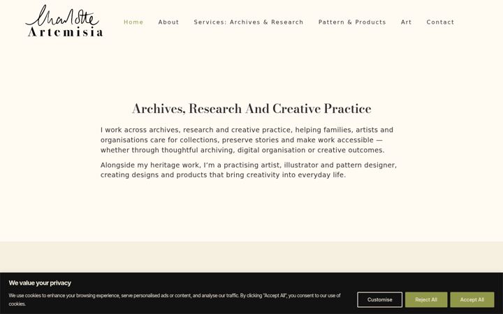 Screenshot of charlotteartemisia.com