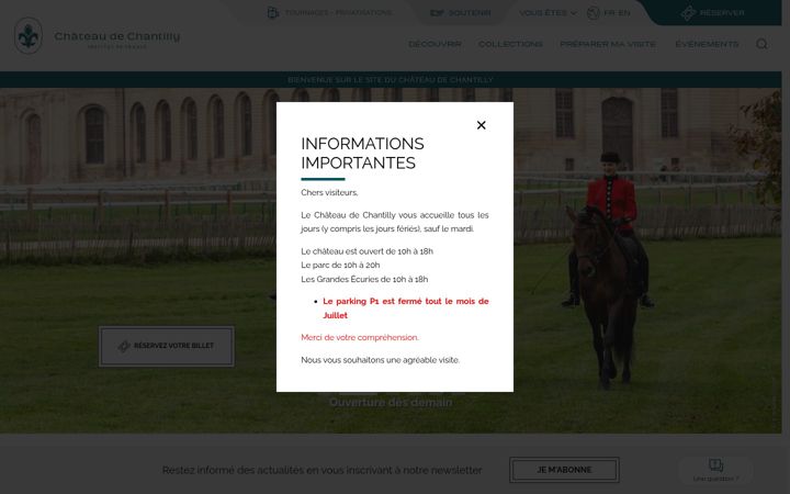 Zrzut ekranu chateaudechantilly.fr