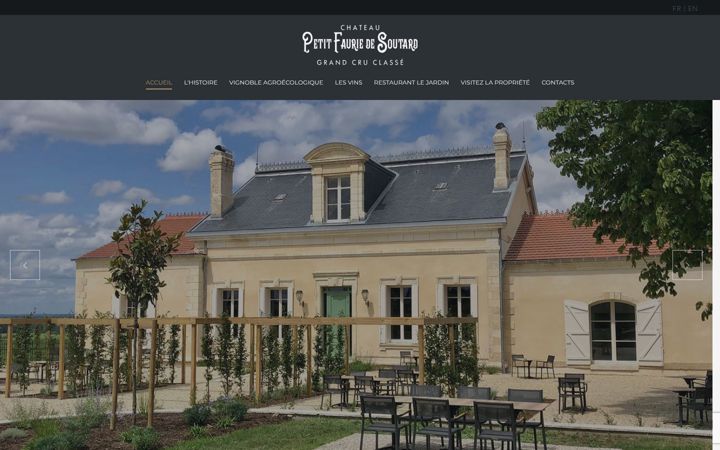 Screenshot of chateaupetitfauriedesoutard.com