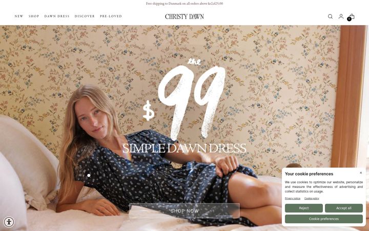 Screenshot of christydawn.com