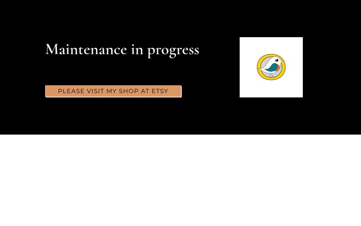 Screenshot of chucklingrobinstudio.com