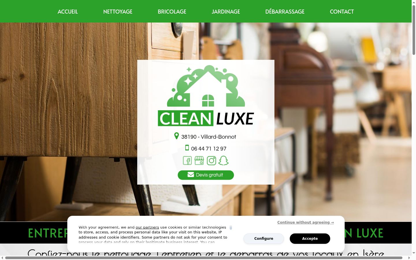 Screenshot of the consent banner shown before any interaction