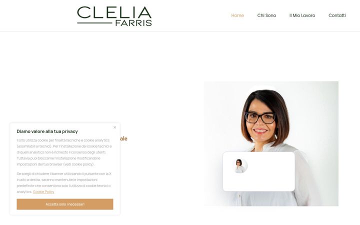 Screenshot of cleliafarris.com