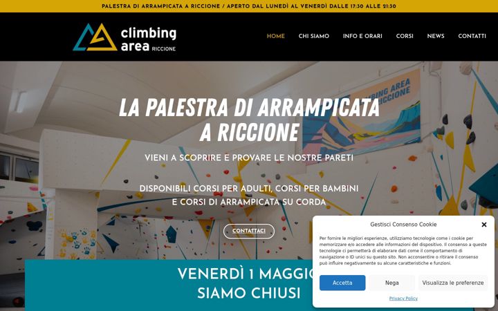 Screenshot of climbingareariccione.com