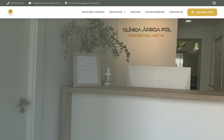 Screenshot of clinicaafricapol.com