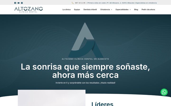 Screenshot of clinicadentalaltozano.com