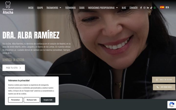 Screenshot of clinicadentalatocha.com