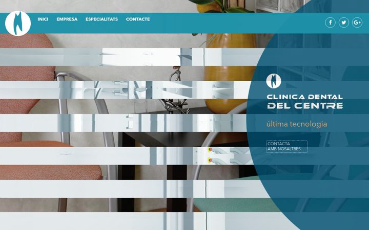 Screenshot of clinicadentaldelcentre.com