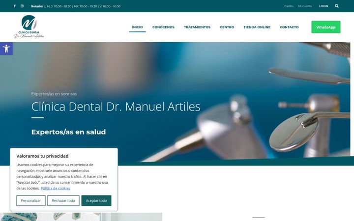 Ekrānuzņēmums no clinicadentaldrmanuelartiles.es