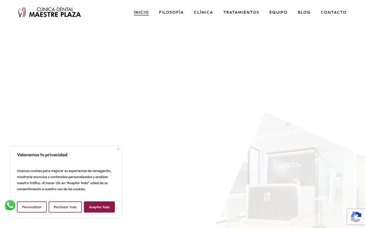 Screenshot of clinicadentalmaestreplaza.com