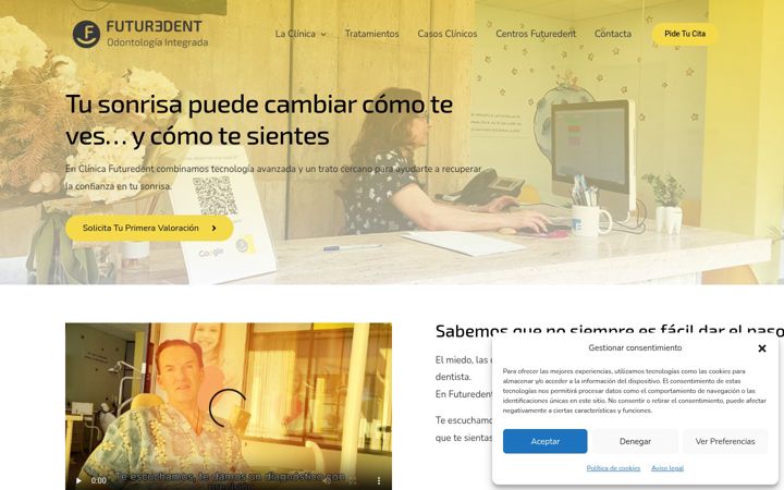 Screenshot of clinicafuturedent.com