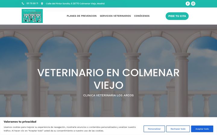 Screenshot of clinicaveterinarialosarcos.com