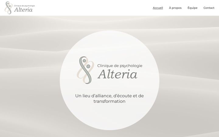 Screenshot of cliniquealteria.com