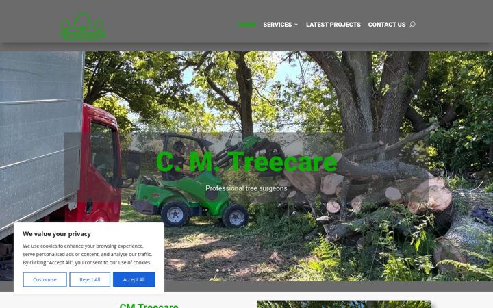 Screenshot of cmtreecareltd.co.uk