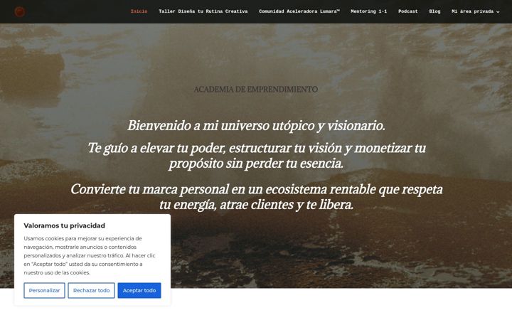 Screenshot of coachcarlamartinez.com