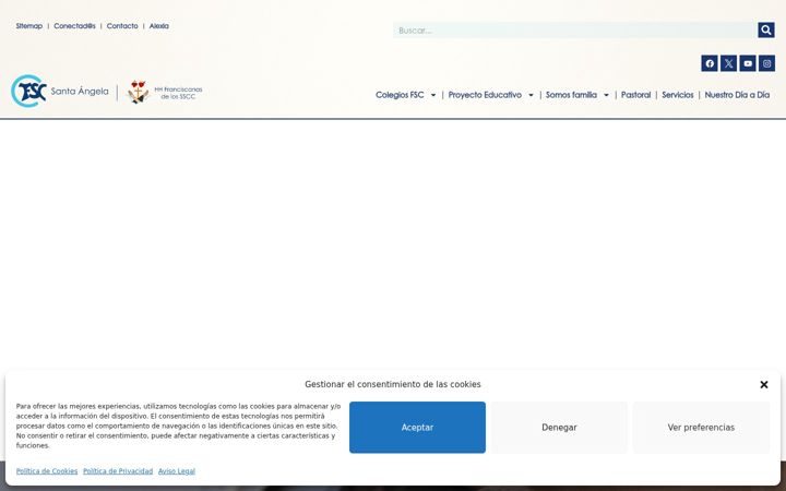 Screenshot of colegiosantaangela.com