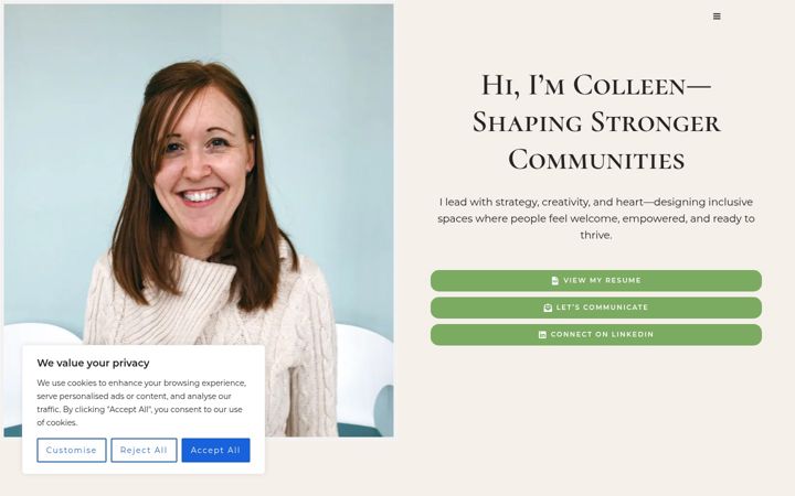 Screenshot of colleenoyler.com