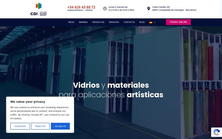 Screenshot of colorglassimport.com