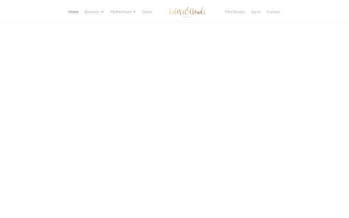 Screenshot of colorsandclouds.com