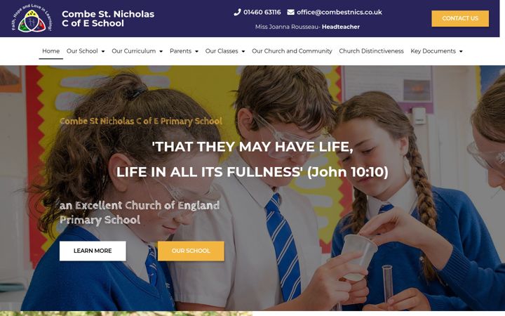 Snímek obrazovky combestnicholascofeschool.co.uk