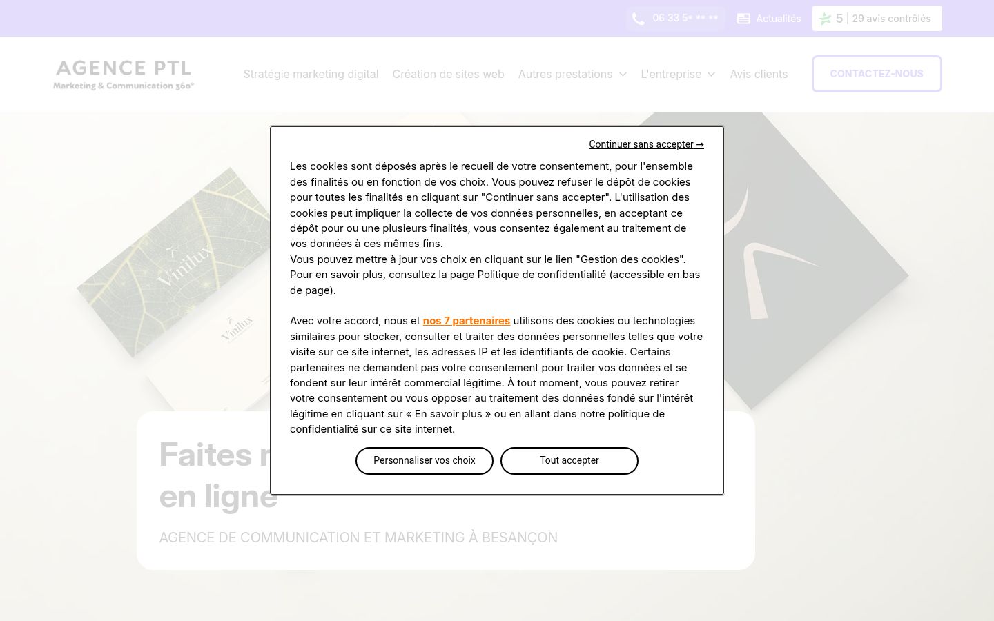 Captură de ecran a bannerului de consimțământ afișat înainte de orice interacțiune