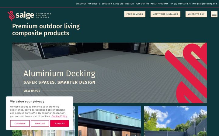 Skjámynd af compositedecking.co.uk
