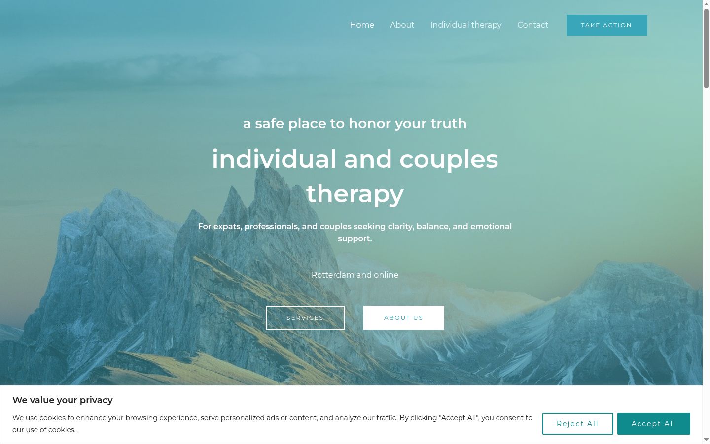 Screenshot of the consent banner shown before any interaction