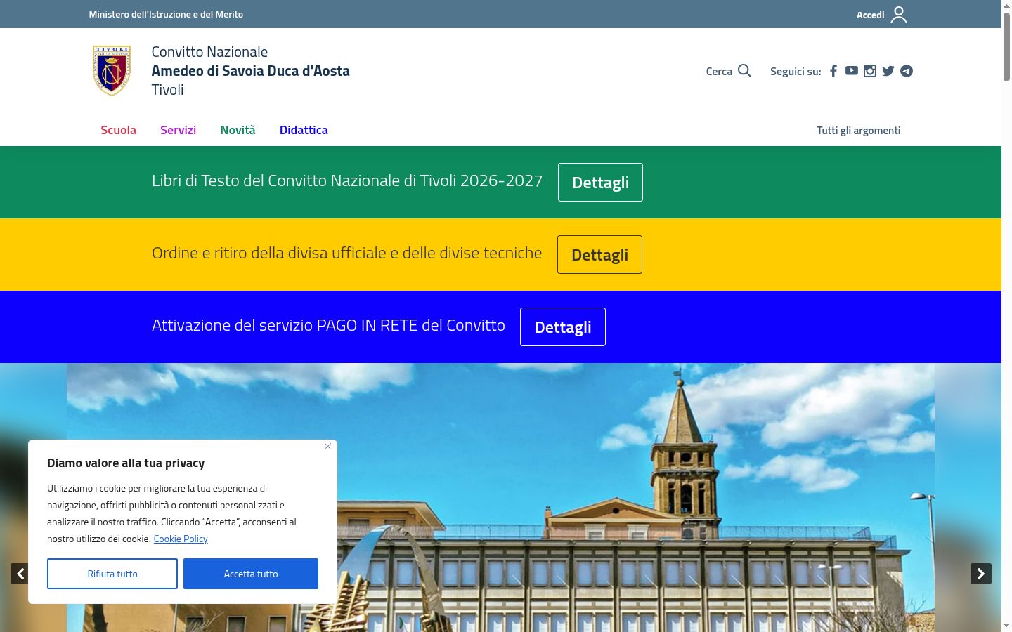 Captura de ecrã do banner de consentimento apresentado antes de qualquer interação