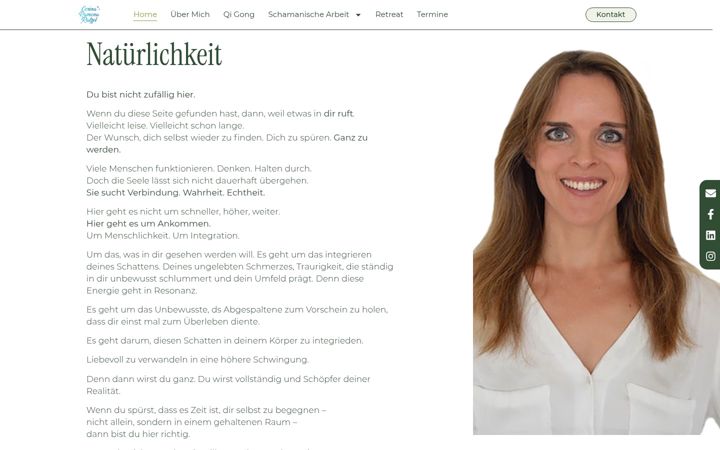 Screenshot of corinaramona.de