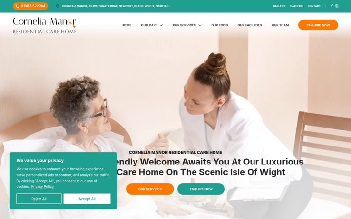 Screenshot of corneliamanor.co.uk