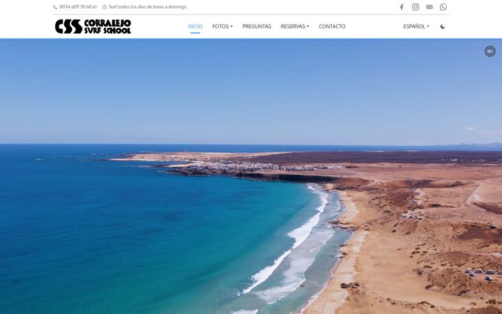 Screenshot of corralejosurfschool.com