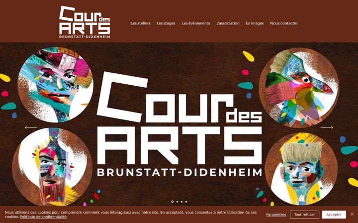 Captură de ecran a courdesarts.fr