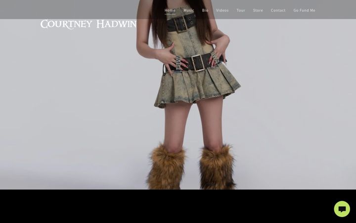 Screenshot of courtney-hadwinofficial.com