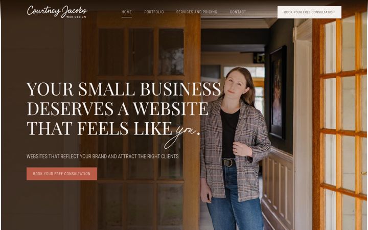 Screenshot of courtneyjacobswebdesign.com