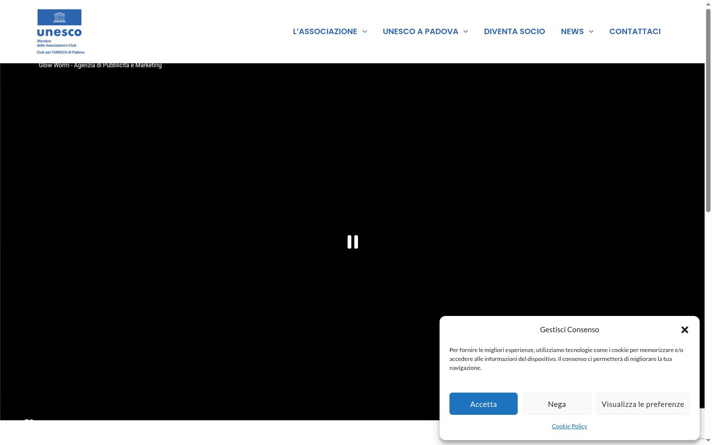 Captura de pantalla del banner de consentimiento mostrado antes de cualquier interacción