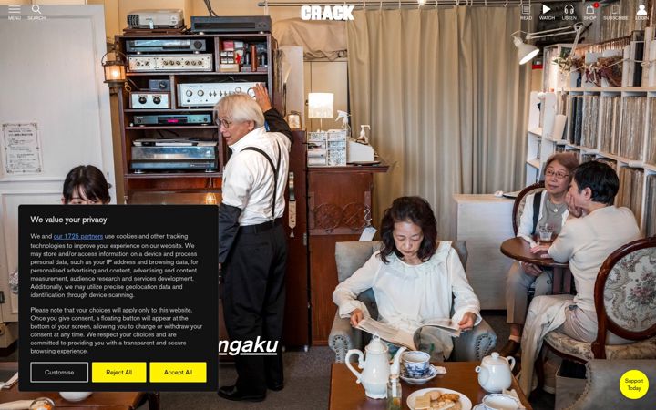 Screenshot of crackmagazine.net