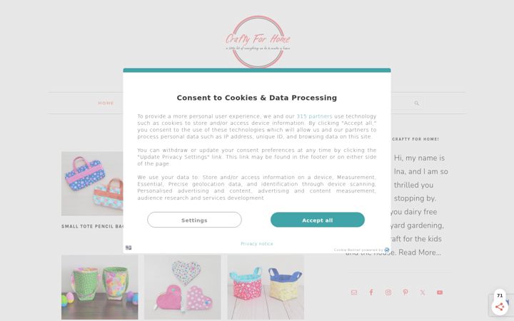 Screenshot of craftyforhome.com