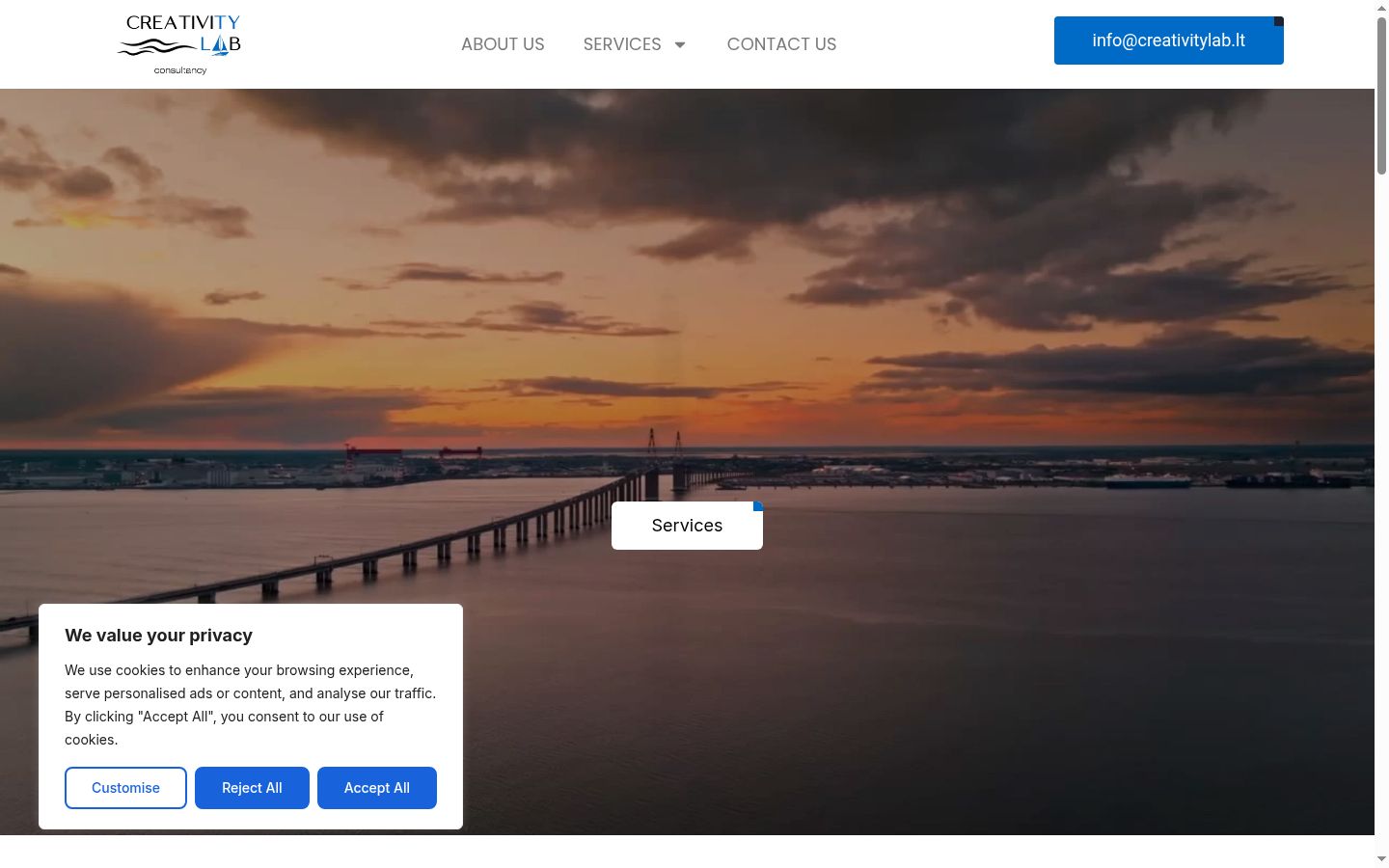Screenshot del banner di consenso mostrato prima di qualsiasi interazione