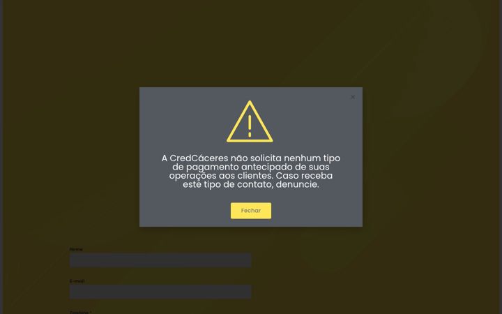 Screenshot of credcaceres.com.br