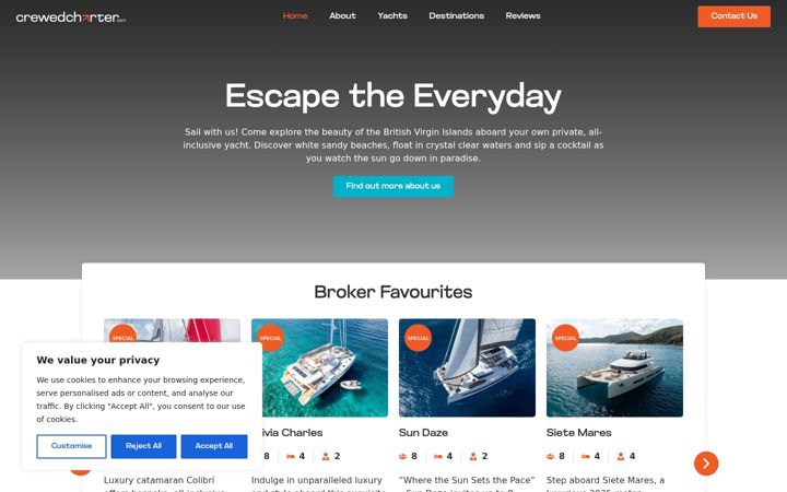 Screenshot of crewedcharter.com