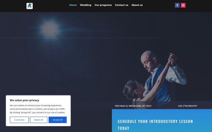 Screenshot of crystaldancehall.com