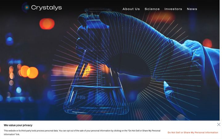 Screenshot of crystalystx.com