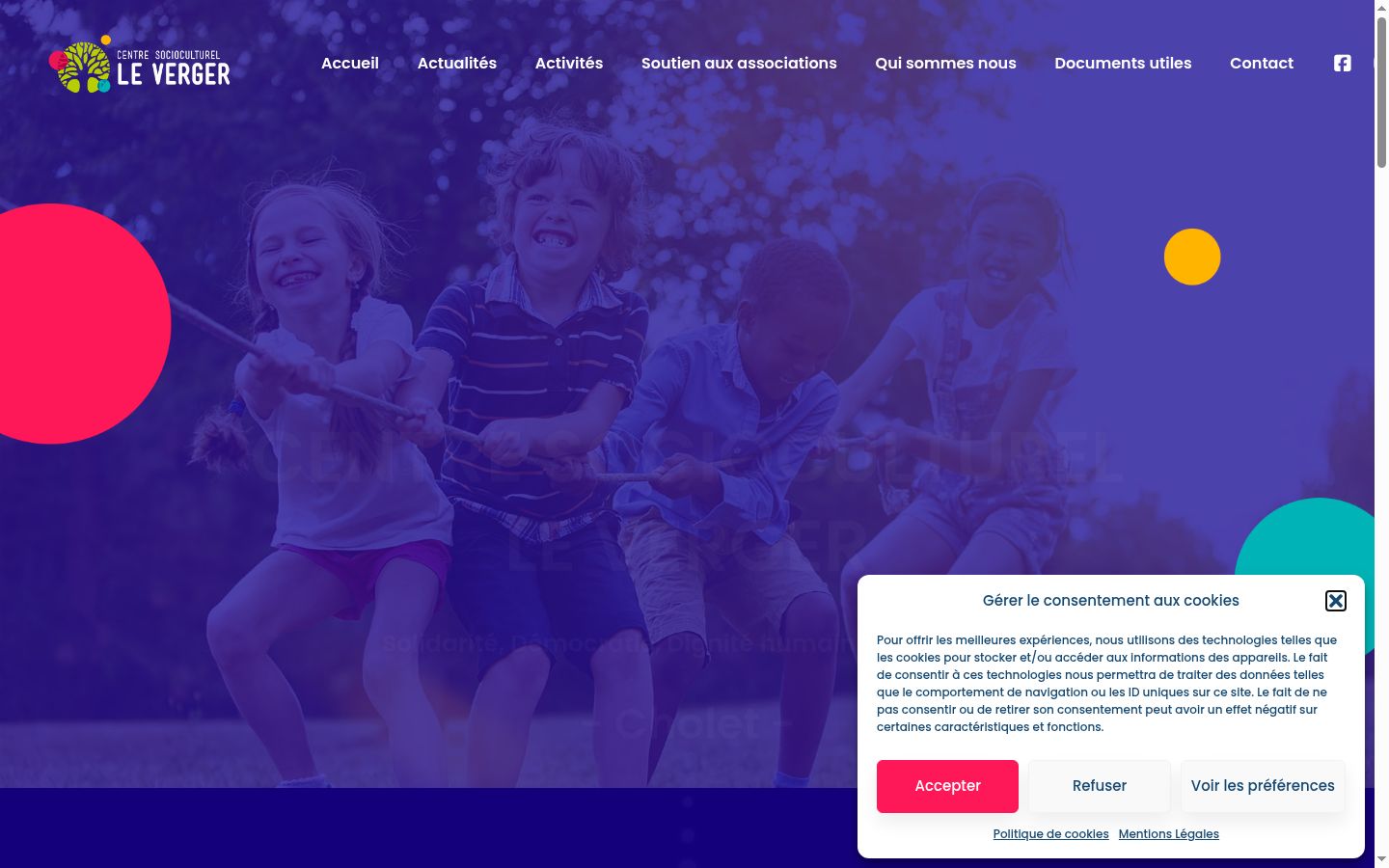 Ekrānuzņēmums ar piekrišanas baneri, kas tika rādīts pirms jebkādas mijiedarbības