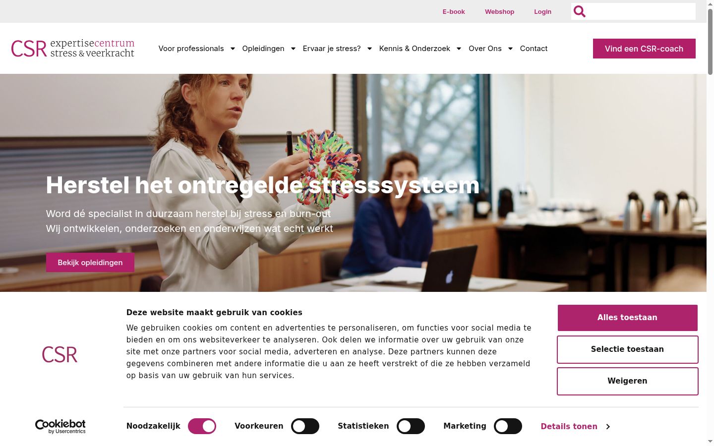 Captura de ecrã do banner de consentimento apresentado antes de qualquer interação