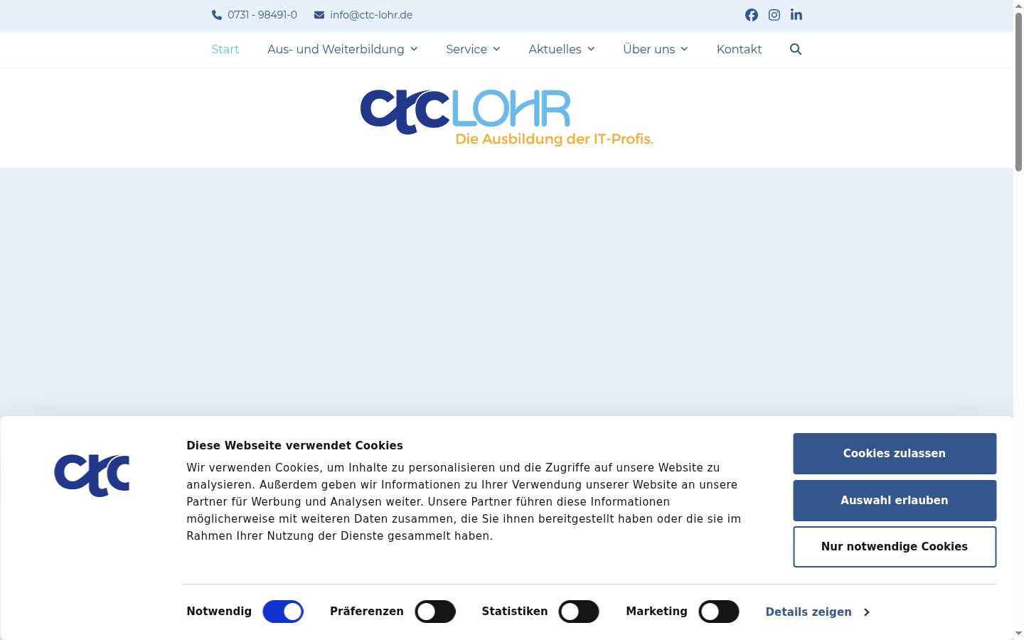 Captura de ecrã do banner de consentimento apresentado antes de qualquer interação