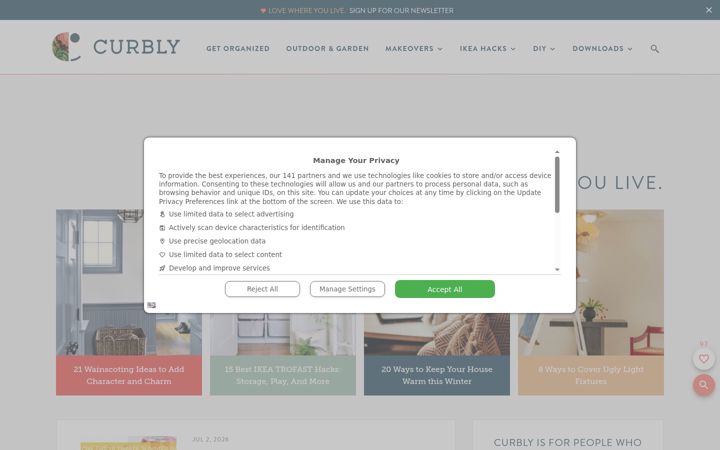 Screenshot of curbly.com
