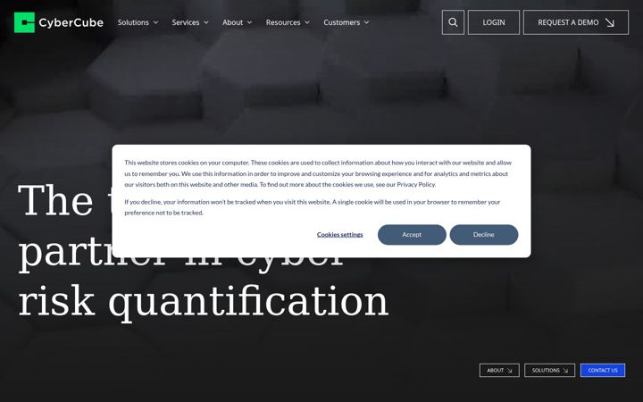 Screenshot of cybcube.com