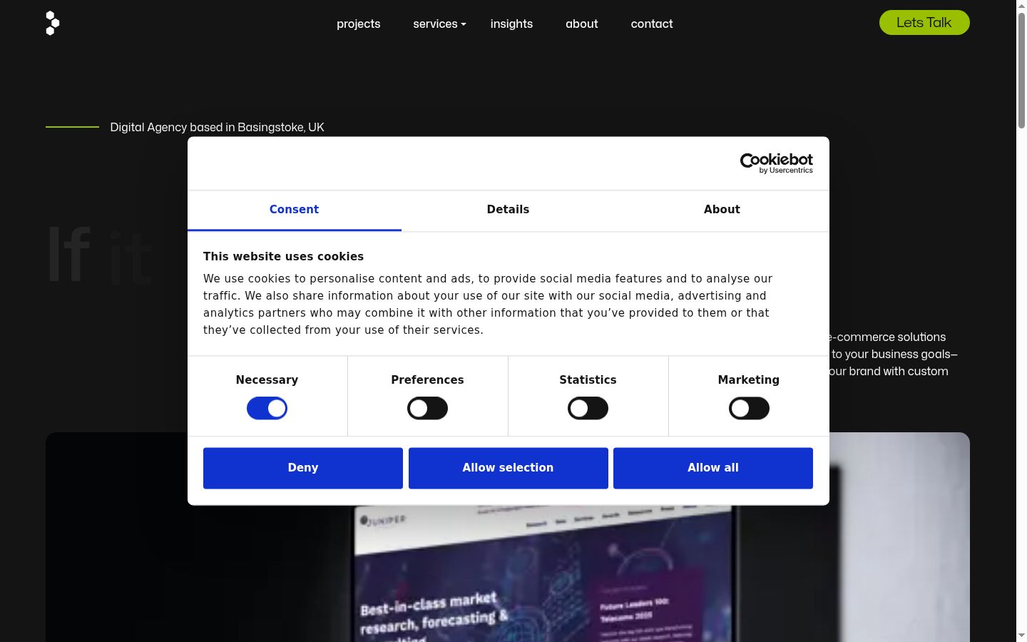 Screenshot del banner di consenso mostrato prima di qualsiasi interazione