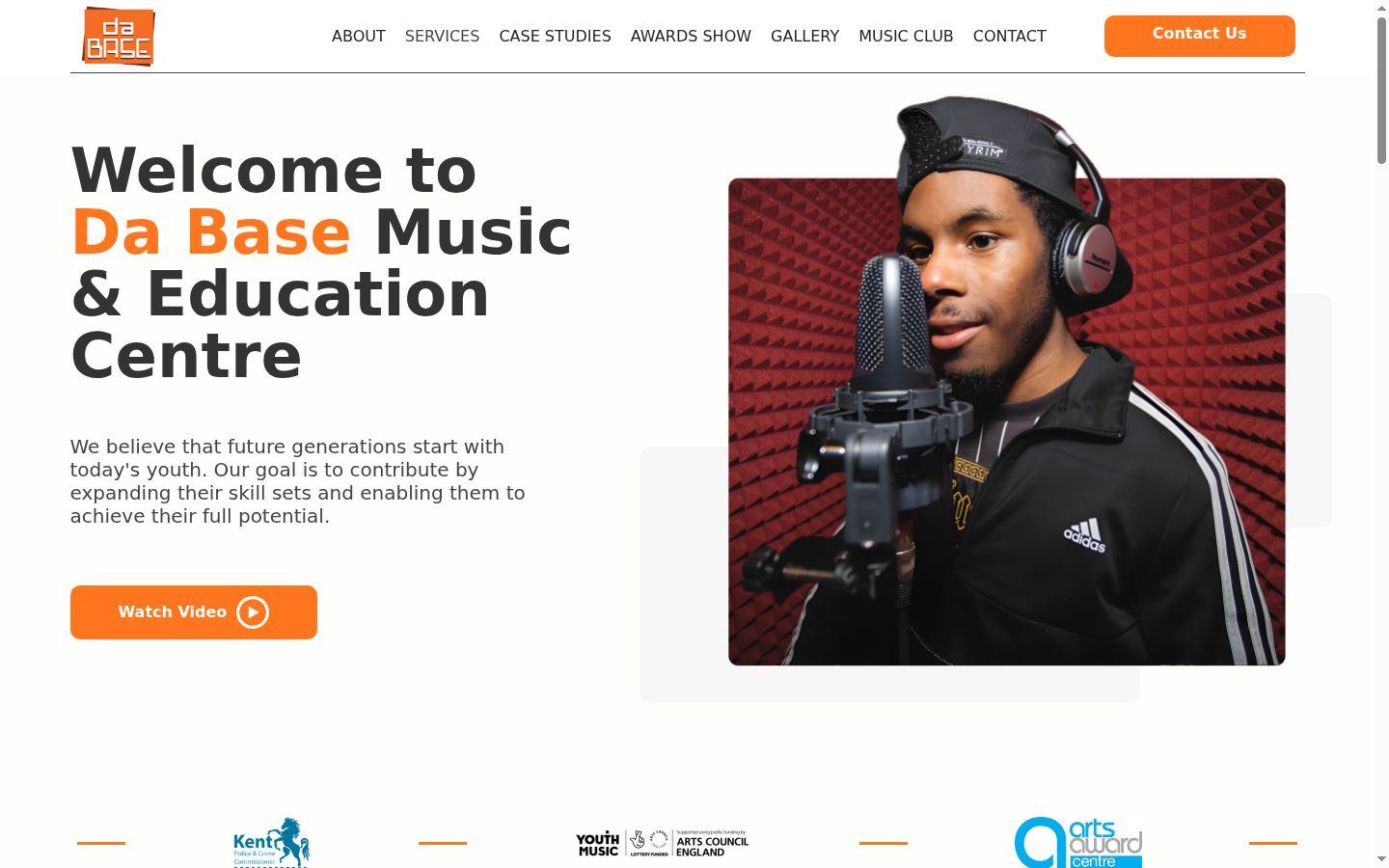 Zrzut ekranu banera zgody wyświetlanego przed jakąkolwiek interakcją