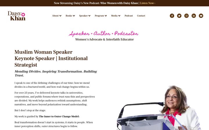Screenshot of daisykhan.com